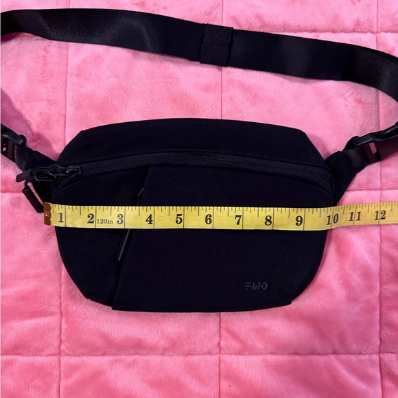 Black Sling Bag - Fanny Pack - Picture 11 of 11